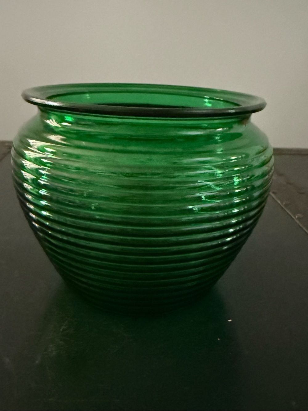 VINTAGE National Potteries Emerald Green Glass Ribbed Bowl Vase Planter #F55